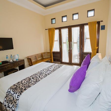 Mae Mae Beach House Batununggul Εξωτερικό φωτογραφία