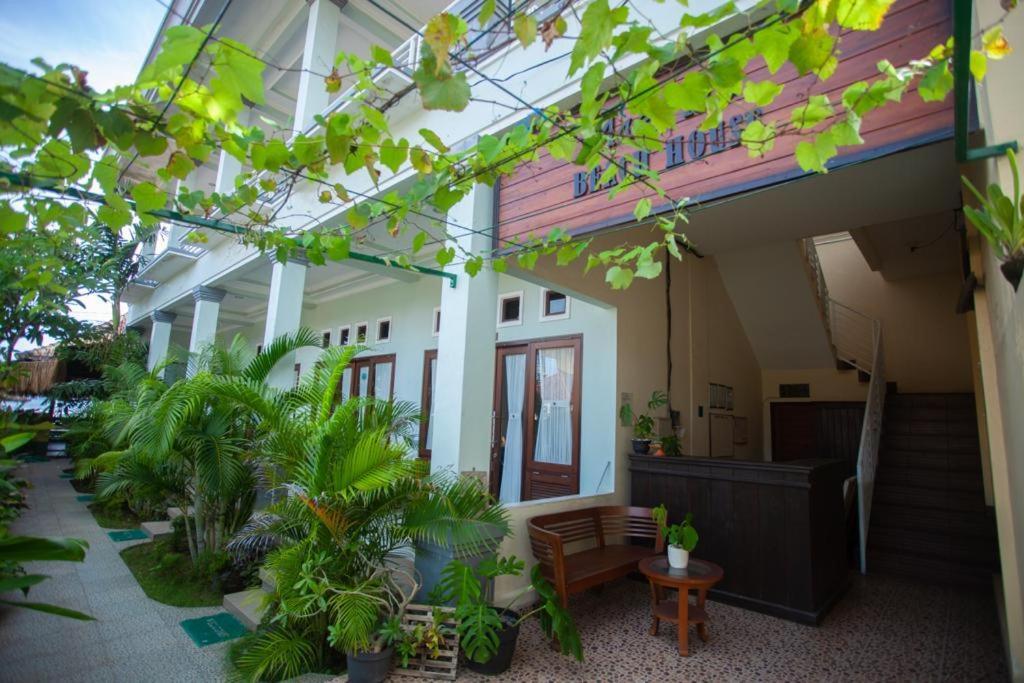 Mae Mae Beach House Batununggul Εξωτερικό φωτογραφία