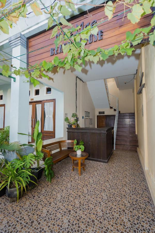 Mae Mae Beach House Batununggul Εξωτερικό φωτογραφία